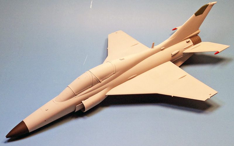 Trumpeter 1/48 JL-9- Out Of The Paint Shop