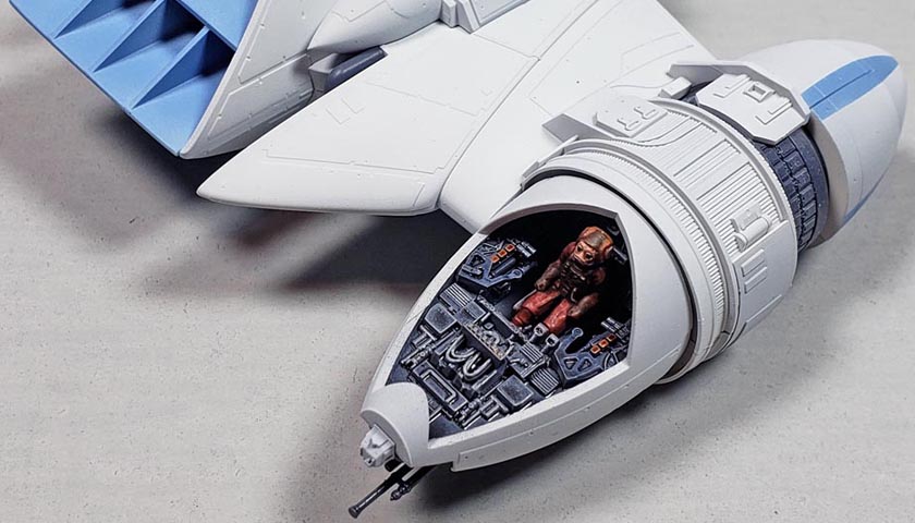 Bandai 1/72 B-Wing Fighter: There’s Something Fishy About That Pilot…